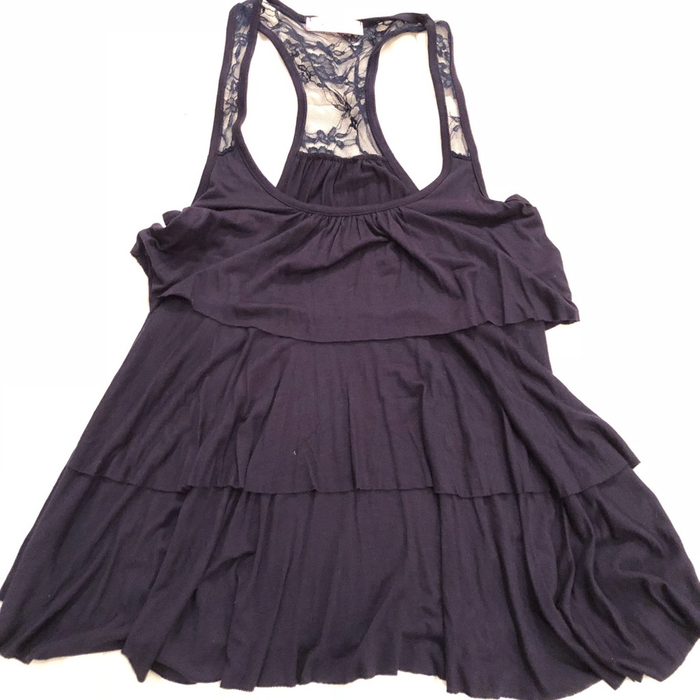 Navy tiered ruffled top w/ lace detail
